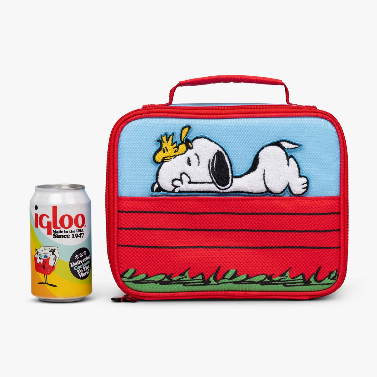 snoopy-s-doghouse-horizontal-lunch-cooler-bag-x4 00028034-P.jpg