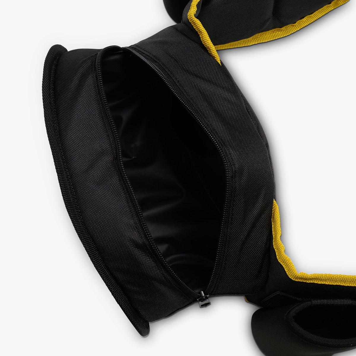 dc-super-heroes-batmantm-belt-fanny-pack-cooler-e4 00027936-O2.jpg