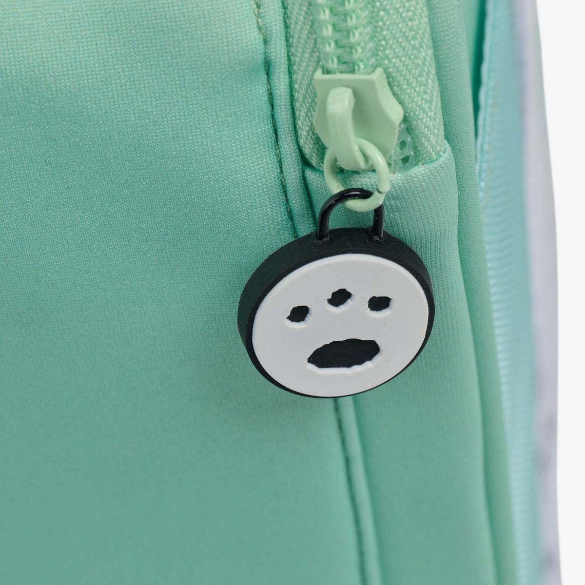 pochaccotm-slim-lunch-cooler-bag-m1 00028031-Z.jpg