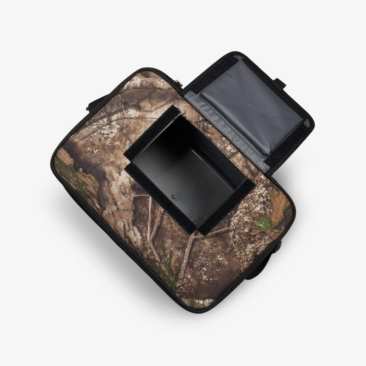 realtree-apx-hlc-28-can-bag-b2 00064354-O3-2025.jpg