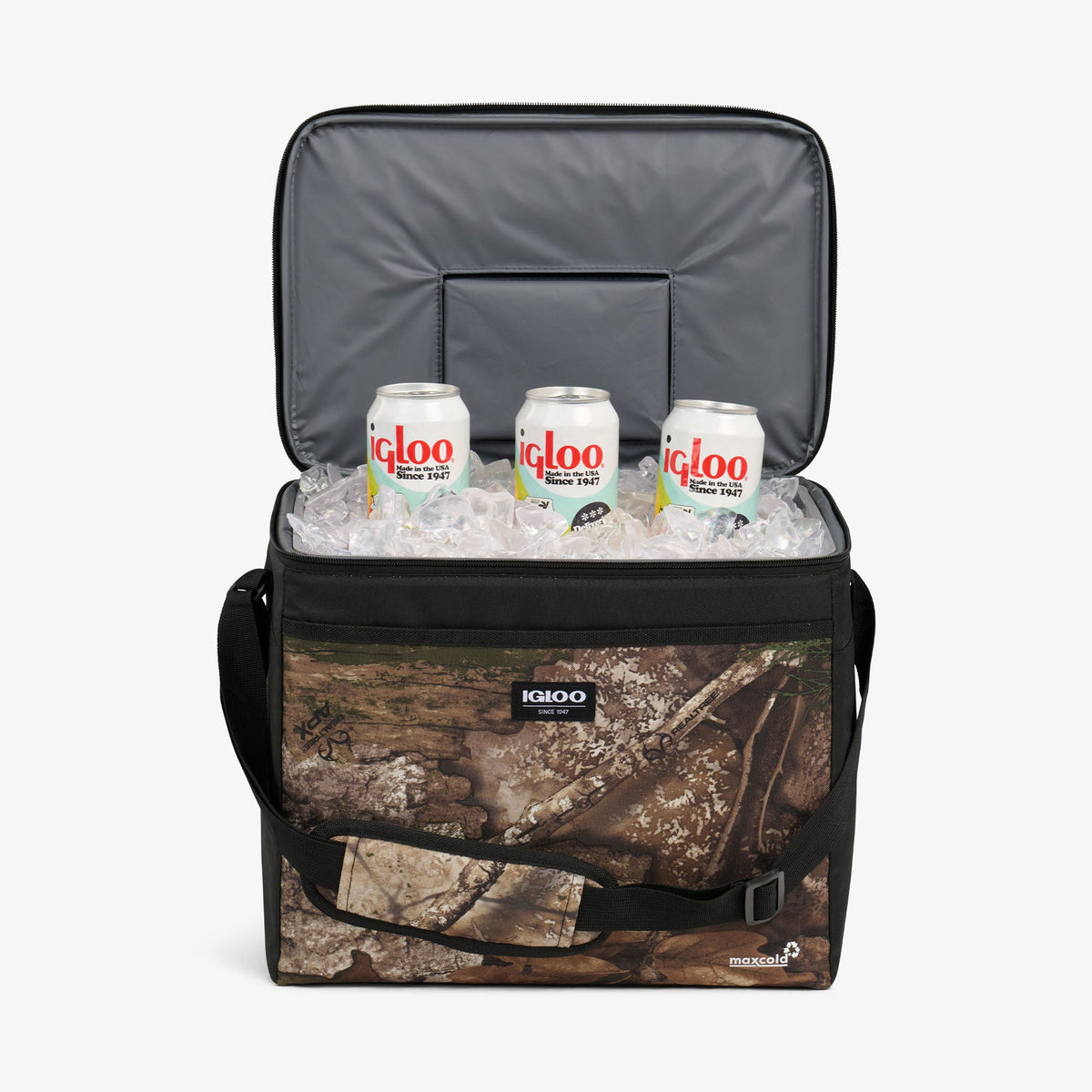 realtree-apx-hlc-28-can-bag-b2 00064354-P4-2025.jpg
