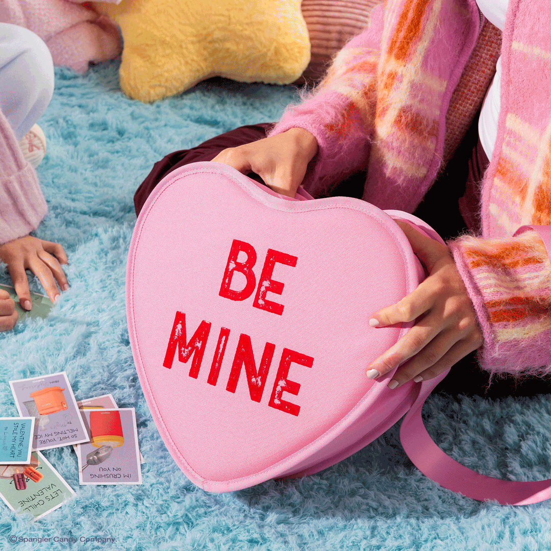 sweethearts-candies-be-mine-cooler-bag-o3 Sweethearts_NATIVE_PDP_Novelty-Tote_GIF.gif